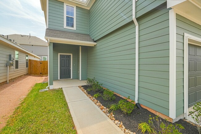 Photo - 9219 Grace Rdg Dr