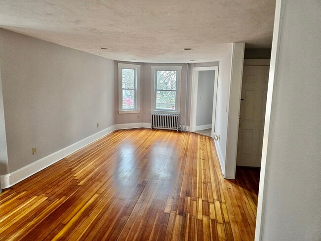 Photo - 31 Kenberma Rd Condo Unit 2