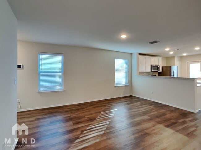 Photo - 7352 Littlefoot Ln