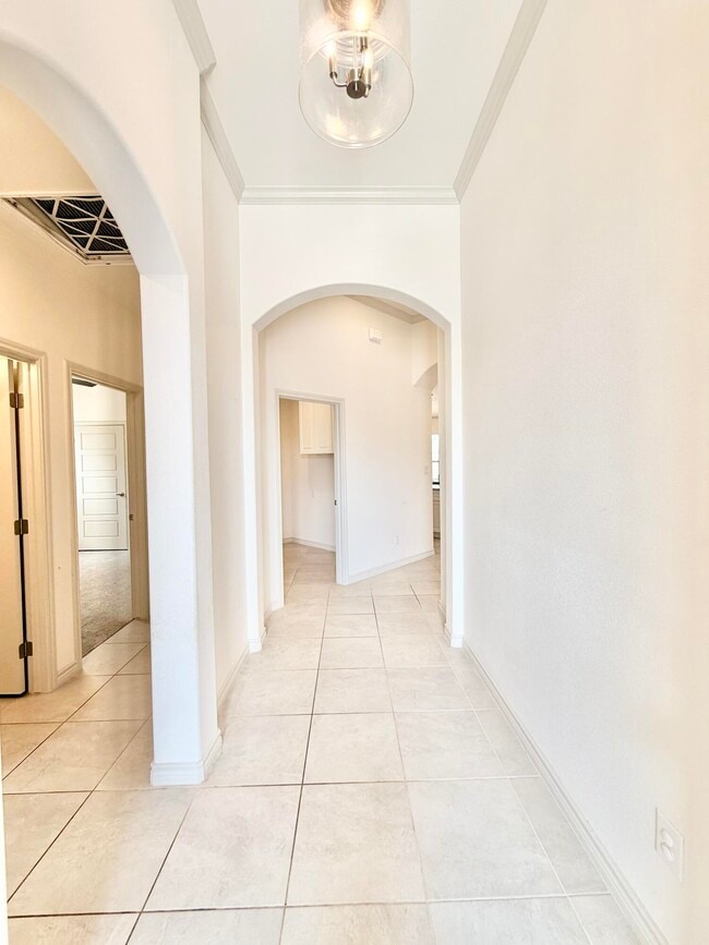 Photo - 5401 Lamont Ave