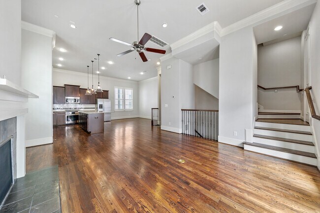 Photo - 2719 Cohn St