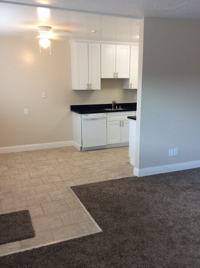 Photo - 6233 Montecito Blvd Unit 28