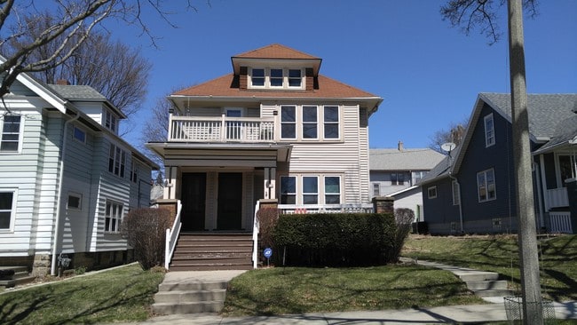 Tu nuevo hogar - 5414 W Galena St Unidad Upper