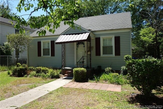 Building Photo - 1607 N Cedar St