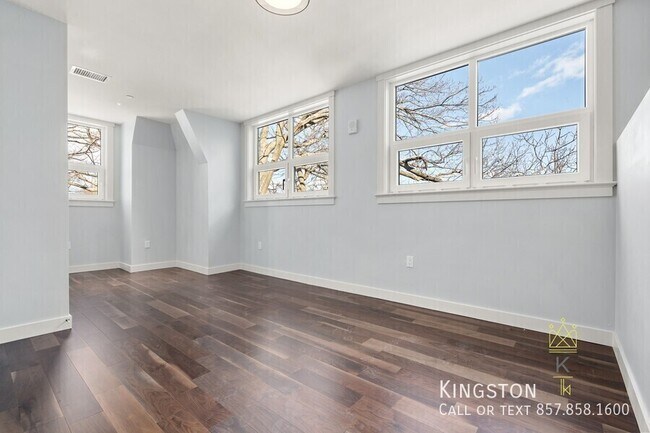 Photo - 136 Babcock St Unidad 317A