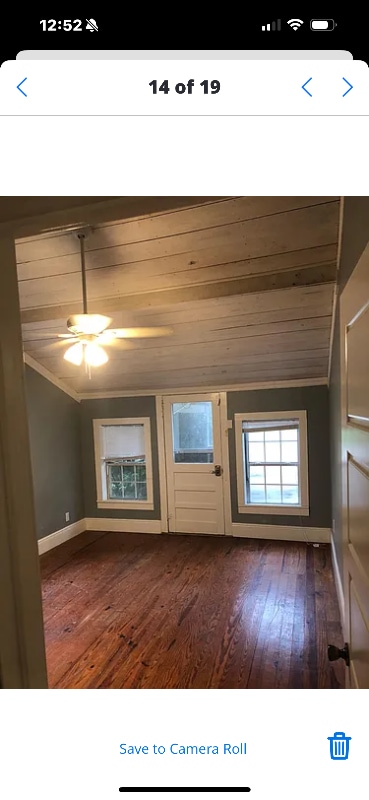 Photo - 806 St Joseph St