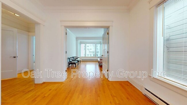 Building Photo - 25 Pleasant St