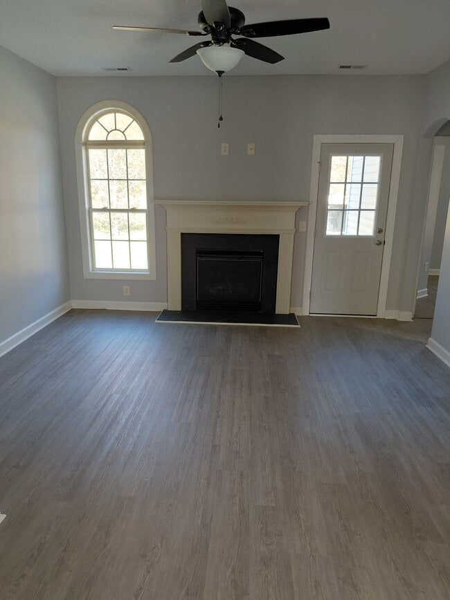 Photo - 301 Archer Dr