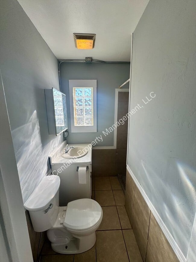 Photo - 920 S Montana St Unidad #11