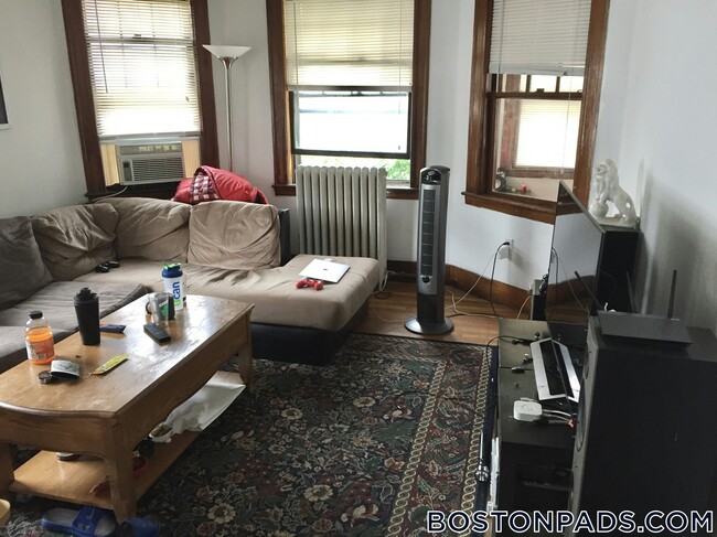 Photo - 230 S Huntington Ave Unit 2