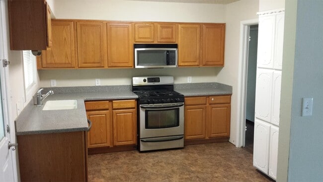 Photo - 508 Souder Dr