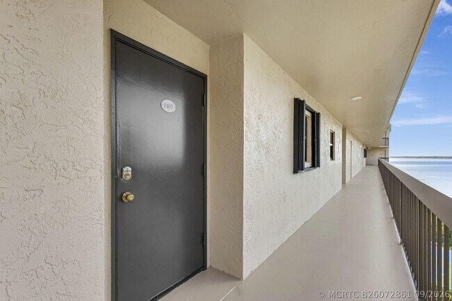 Photo - 801 S Ocean Dr Unit PH207