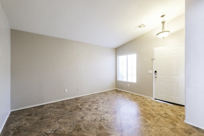 Photo - 31318 N Shale Dr