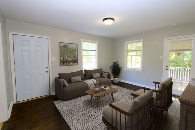 Photo - 2309 Lorraine Dr