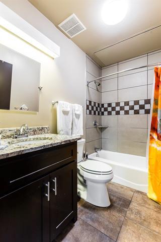 Photo - 1125 S Jennings Ave Unit 202