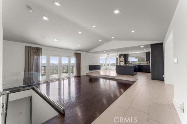 900 Cavanagh Rd