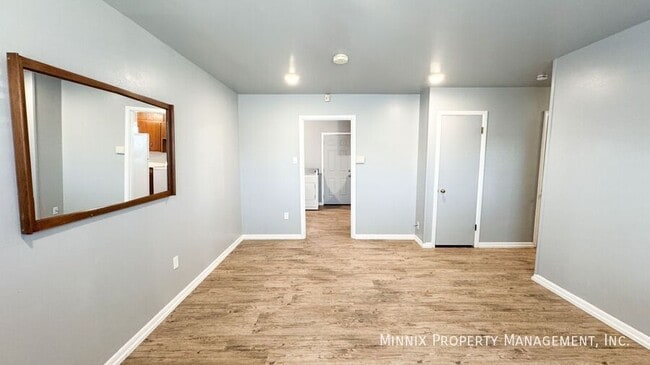 Photo - 2806 60th St