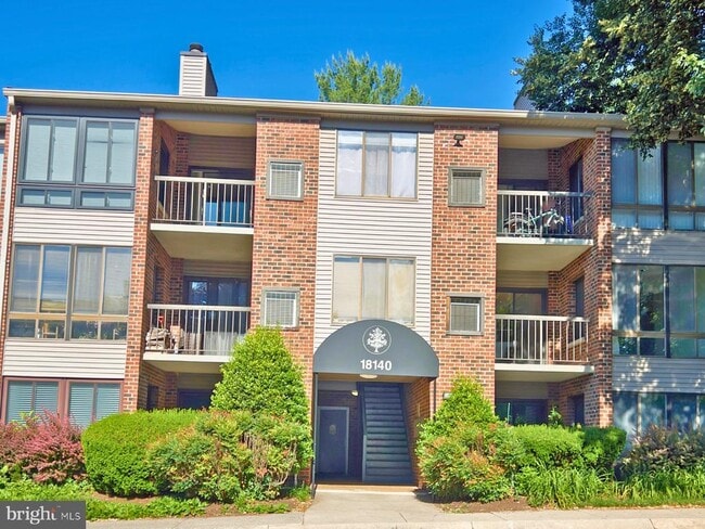 Photo - 18140 Chalet Dr Unit 204