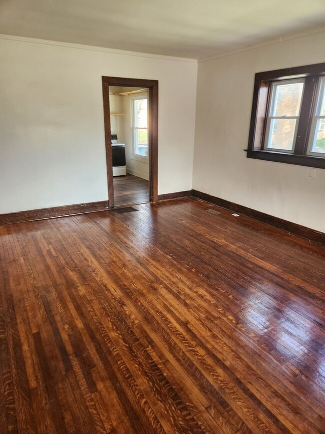 Photo - Broadway Triplex Unit 1109 Maple