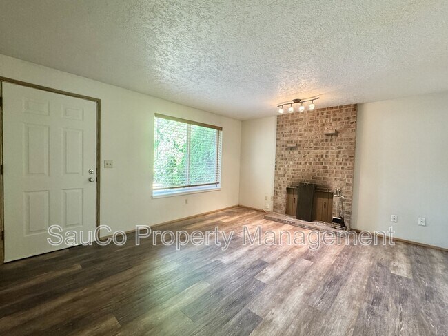 Photo - 2738 SE 62nd Ave