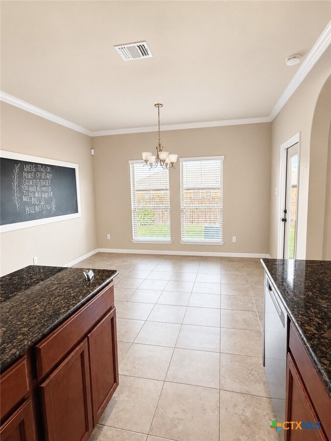 Photo - 187 Chering Dr