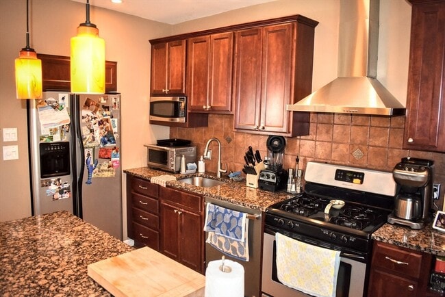 Photo - 79 Francis St