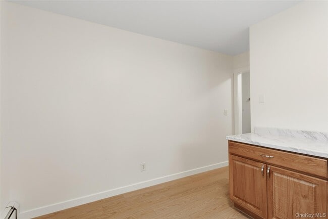 Photo - 342 Stanley Ave Unit 2