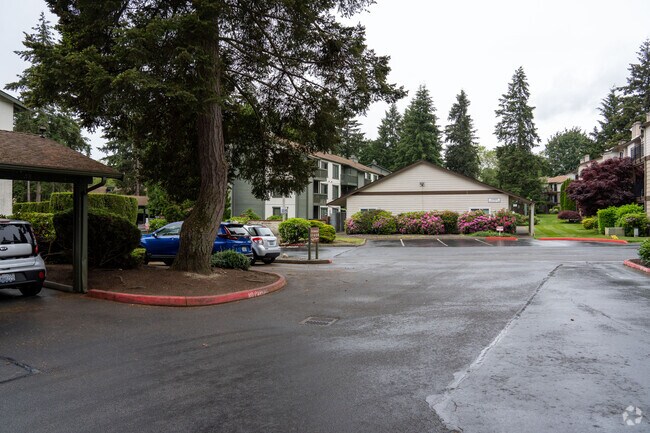 Photo - Falcon Ridge Condominiums