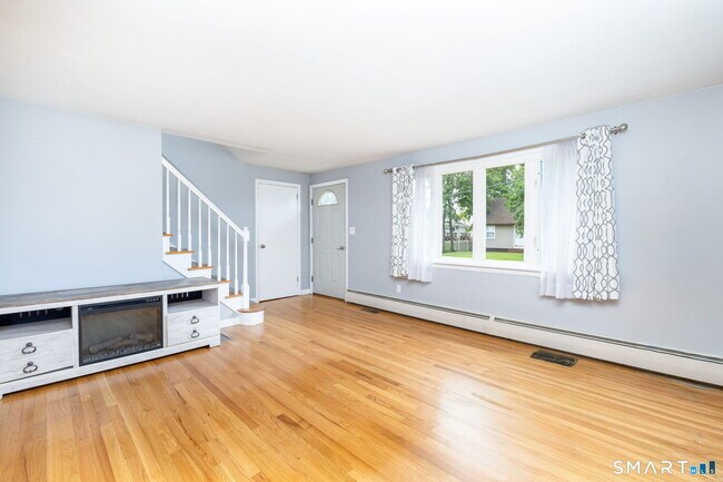 Photo - 100 Ben St