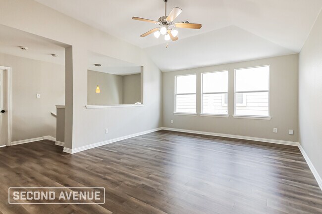 Photo - 1705 Nighthawk Dr