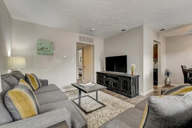 WatersEdge Apartments