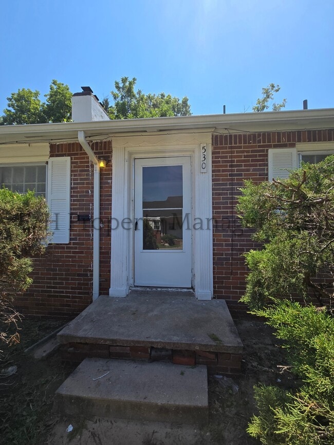 Building Photo - 530 S Glendale St Rental