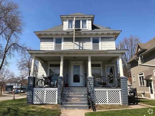 Building Photo - 803 Snelling Ave N Unit #1 Rental