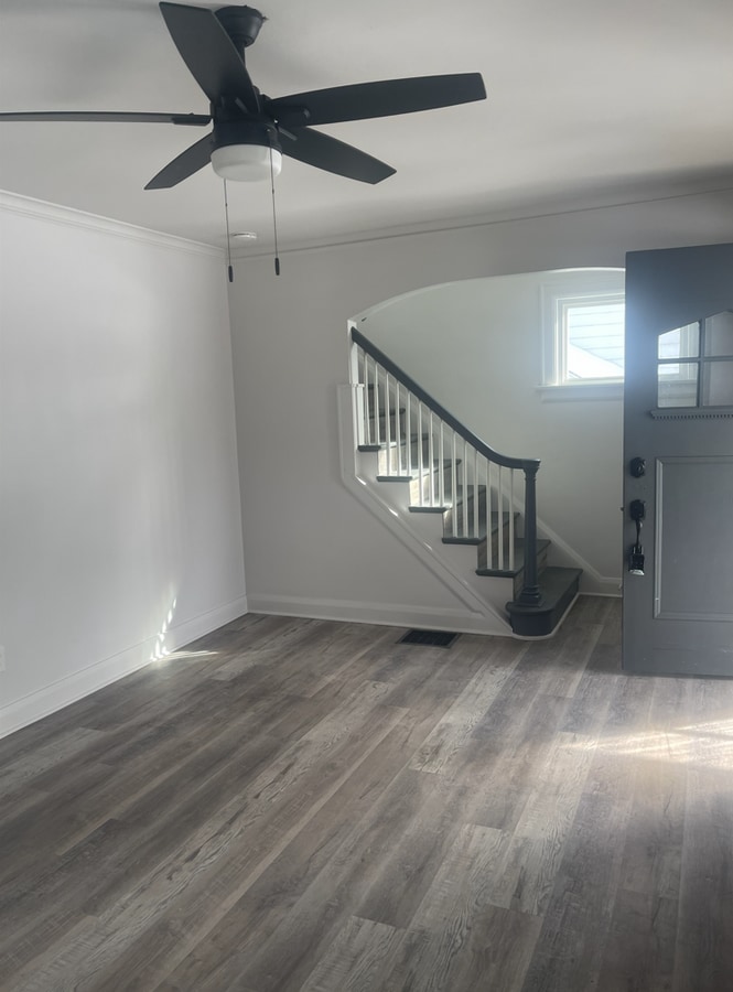 Photo - 2730 Elliott Ave