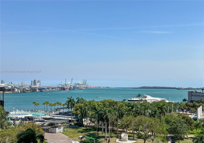 Photo - 50 Biscayne Blvd Unidad 811 Rental
