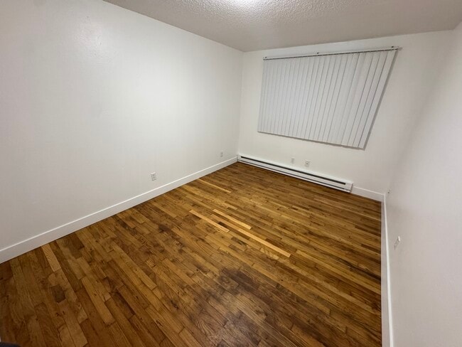 Photo - 3622 E 13th St