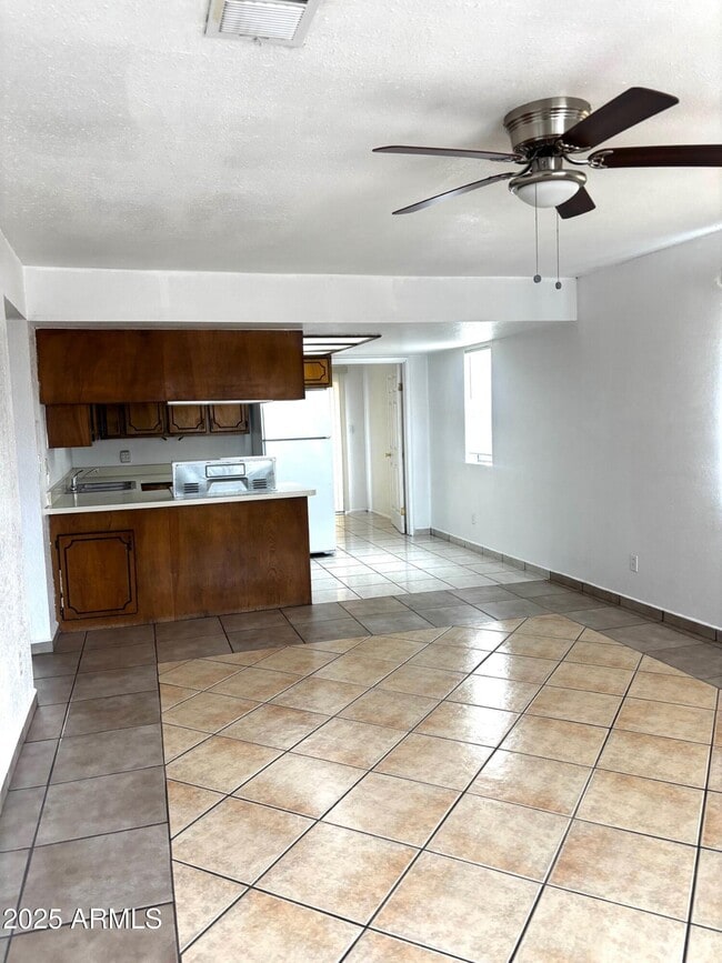 Photo - 2135 Hohokam Dr Unit A