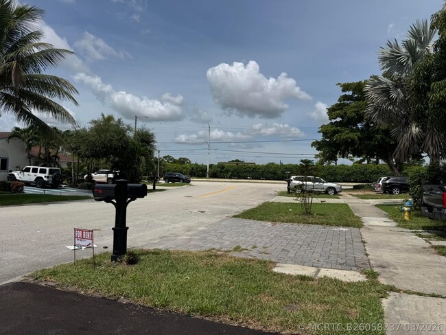 Photo - 5335 NW 5th St