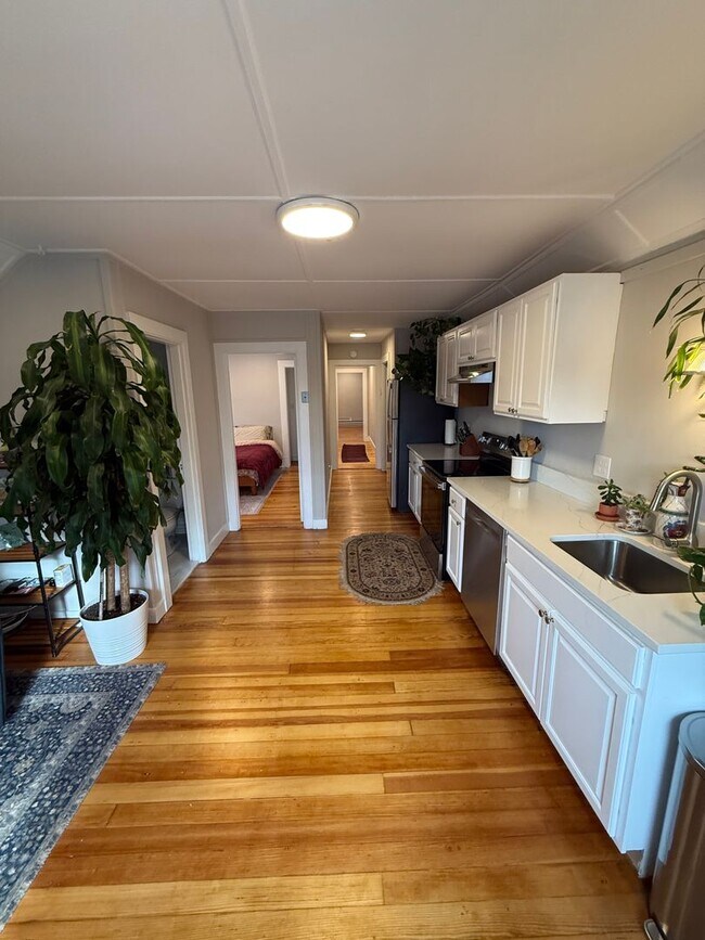 Photo - The Maplewood Three Unidad Top Floor Roof Deck