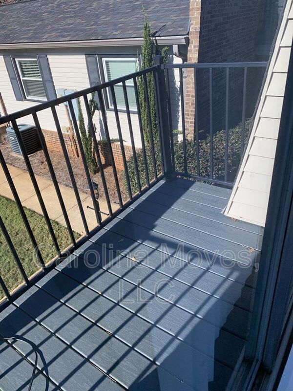 Photo - 10 Poinsett Ave Unit B