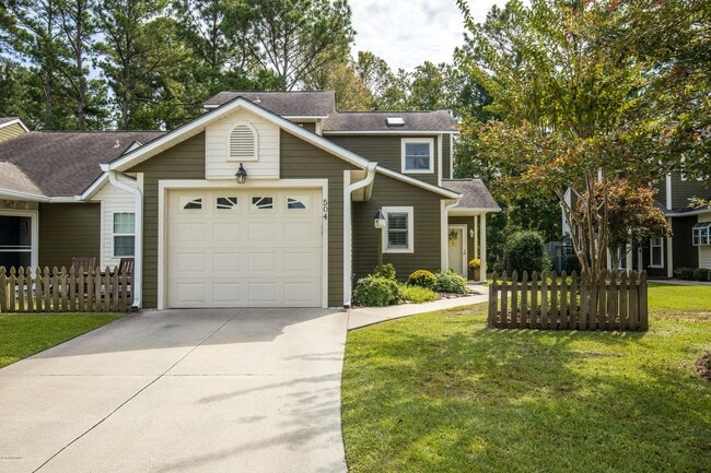 Building Photo - 504 Cedarwood Village Rental