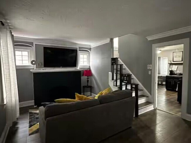 Photo - Spacious Cleveland Heights Home in Desirable Neighborhood!