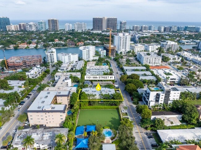 Building Photo - 1101 98th St Unit 1