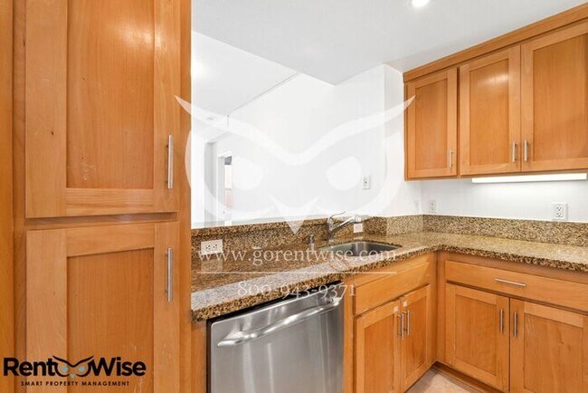 401 Crescent Ct Unidad 4210