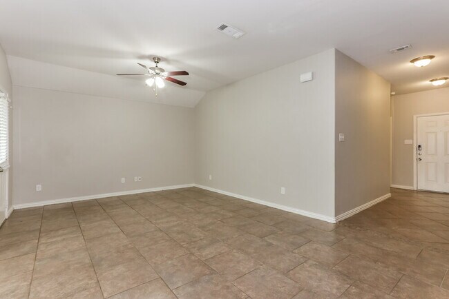 Photo - 7616 Rainbow Creek Dr