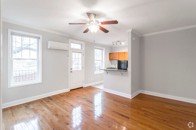 Photo - Lanier Apartments