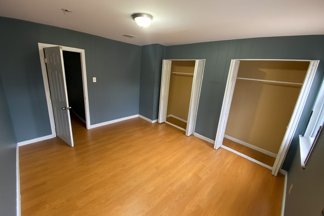 Photo - 2115 Sigel St