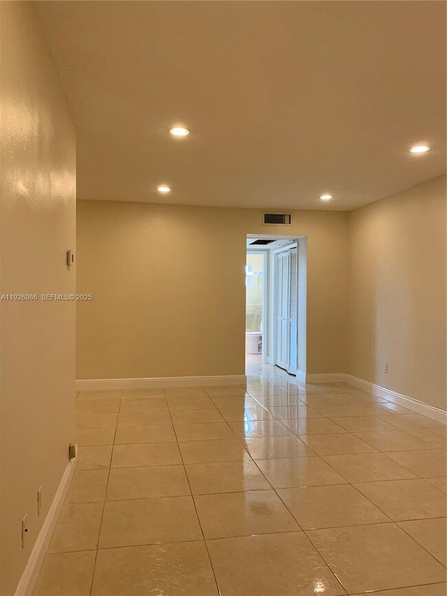 Photo - 1450 Atlantic Shores Blvd Unit 204