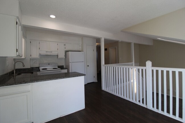 Photo - Fully Remodeled 2 Bedroom 1.5 Bath Duplex In Olathe