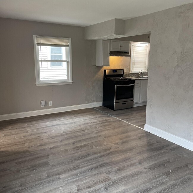 Photo - 4031 W Fairmount Ave